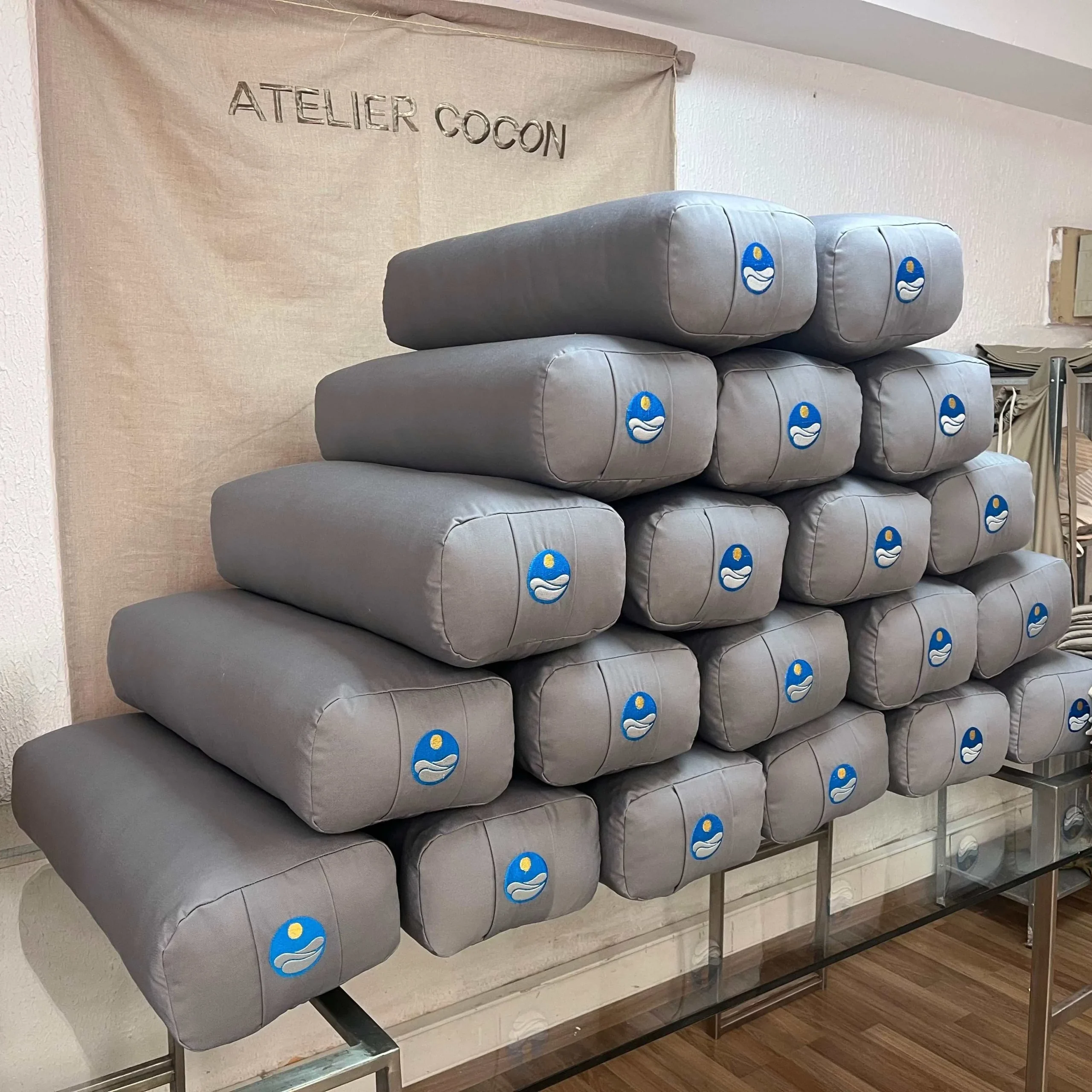 Bolsters de Yoga pour Professionnels – Cylindriques & Rectangulaires – Image 5